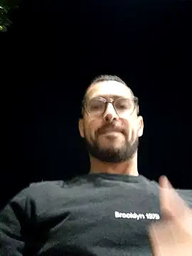 HS-hotsmile's cam snapshot