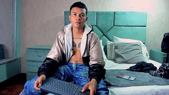 TylerGandi live sex cam