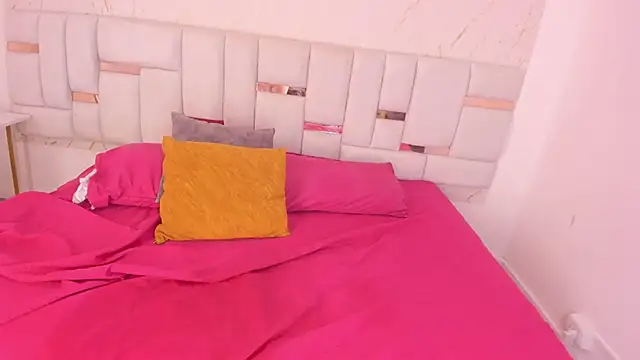 hermione_brown live sex cam