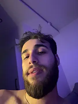 2HARDKURT live sex cam