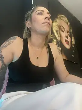 viktoria_davis_'s cam snapshot