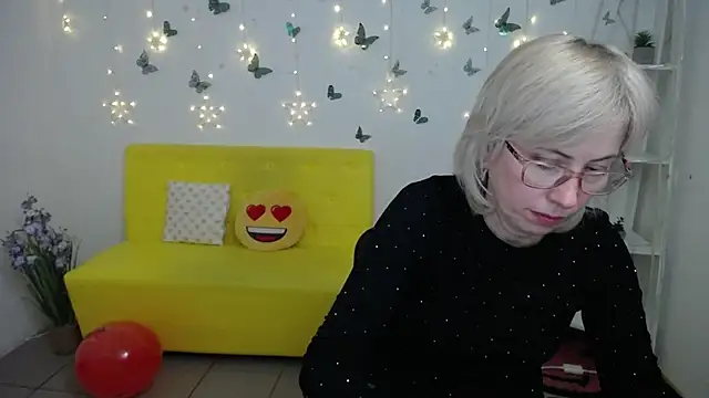 LaurenWishy's cam snapshot