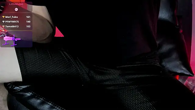 MrJustin_Brianna_BDSM's cam snapshot