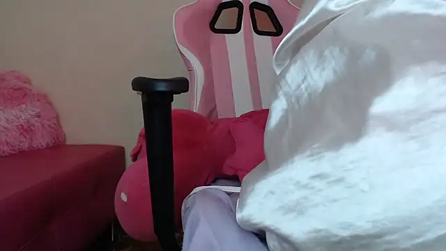 Gianna_cute_ live sex cam