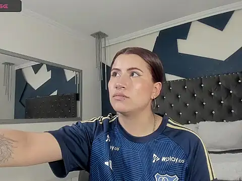 sara_gray__'s cam snapshot