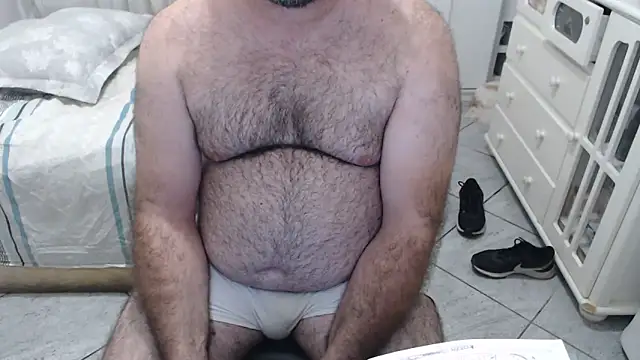 MysterBearMG live sex cam