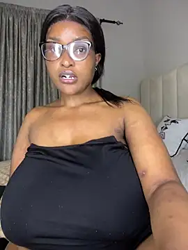 Bustygoddess32 live sex cam