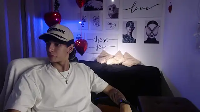 AmethystShadow17 live sex cam