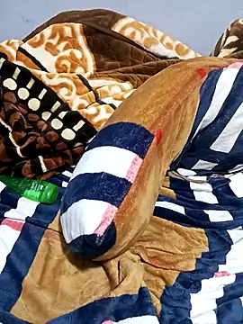 Rouzalinda_1's cam snapshot