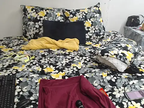 Squirt_bitchxxxx's cam snapshot