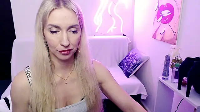 Cute_Smile_Shy's cam snapshot