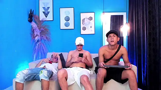 KingOfHeavens_2 live sex cam