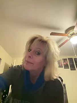 FireAfterDark's cam snapshot