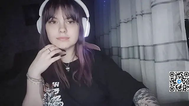 KristiBloom's cam snapshot