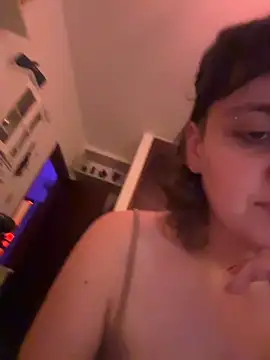 witchdub's cam snapshot