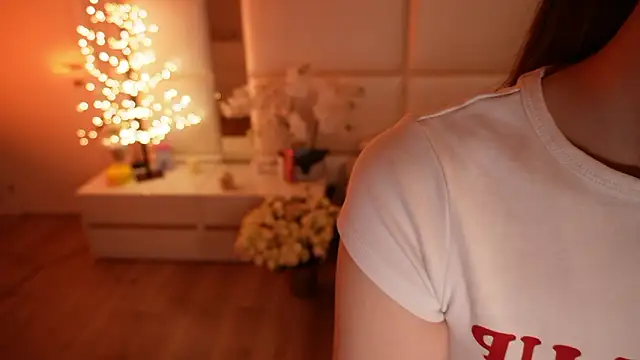 Lilly_Colins live sex cam