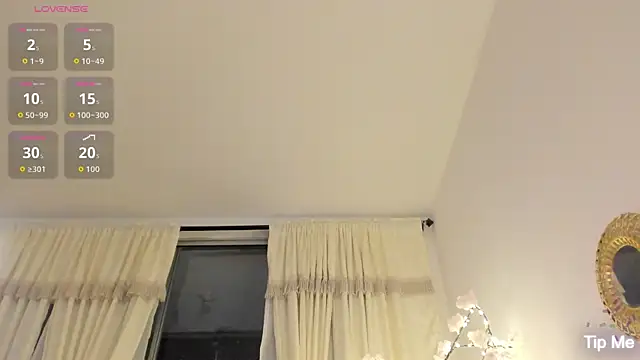 LunaBaker-1 live sex cam