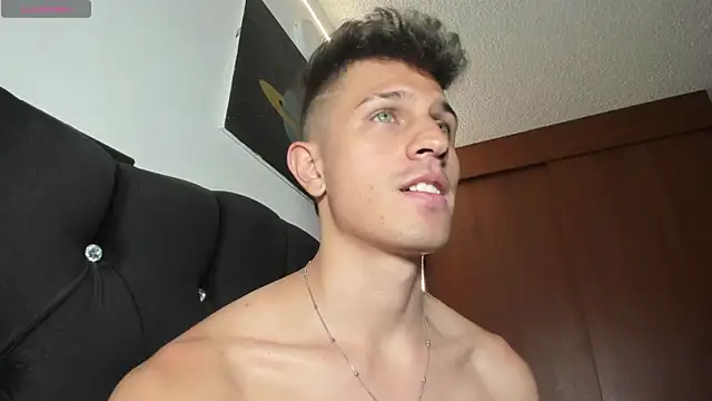 kevin_ahss live sex cam