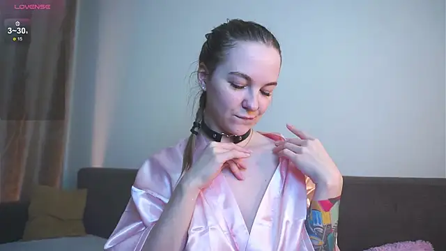 AricaPetties live sex cam