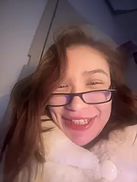 MilliDoll's cam snapshot