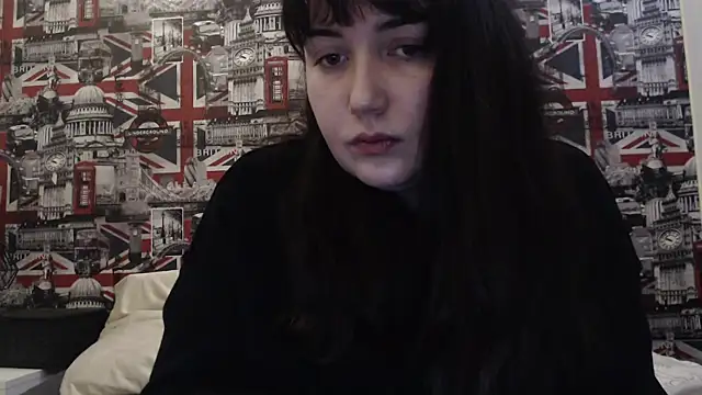 Lynylou's cam snapshot