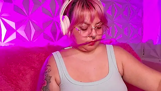 Satyn_doll's cam snapshot