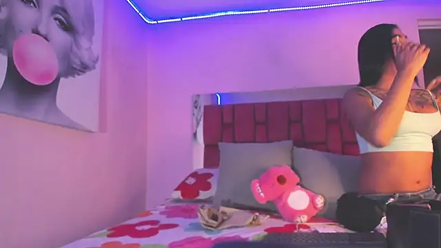 BiancaValentinna live sex cam