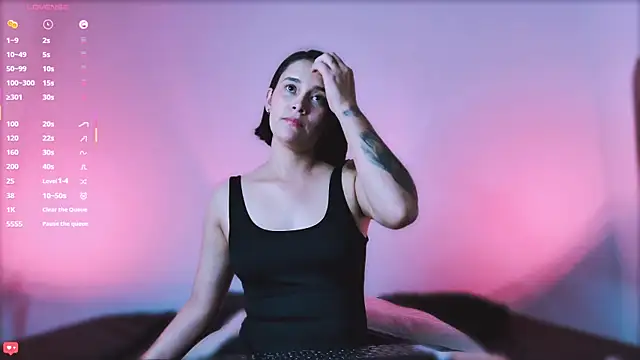 ScarlettRedsins live sex cam