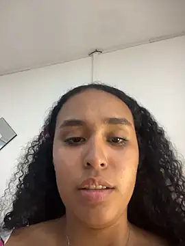 Dulce_Powl_'s cam snapshot