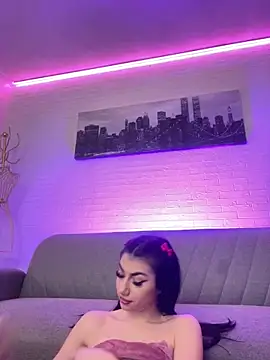 Kira_West's cam snapshot