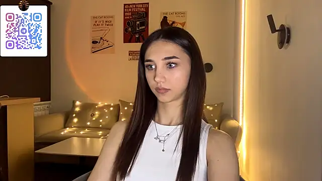 LinaMour's cam snapshot