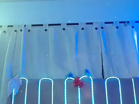 Raven_Goth8's cam snapshot