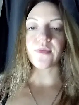 KattyLuuu's cam snapshot