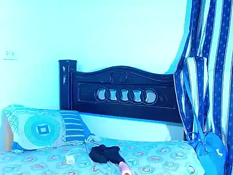 dirtybicth69xxx's cam snapshot