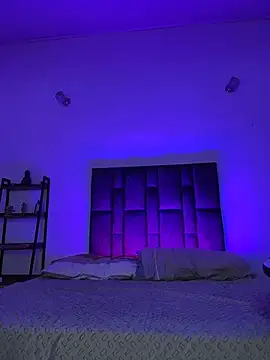 tommylongxx live sex cam