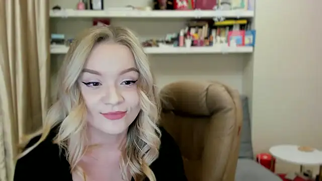 Kara_Smith_'s cam snapshot