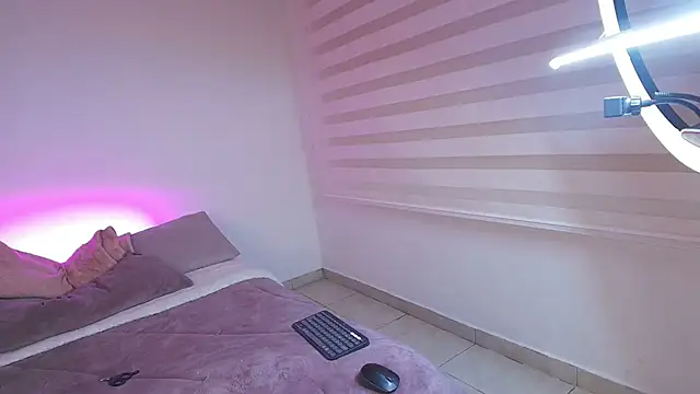 Sky_Intimate live sex cam