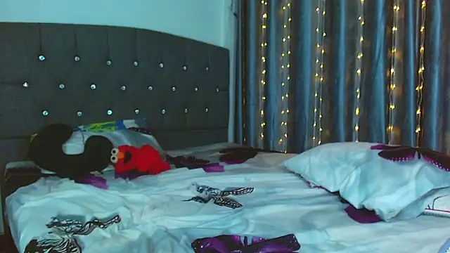 Kenisha_Sweet live sex cam