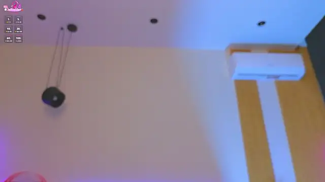 Kira_from_UA live sex cam