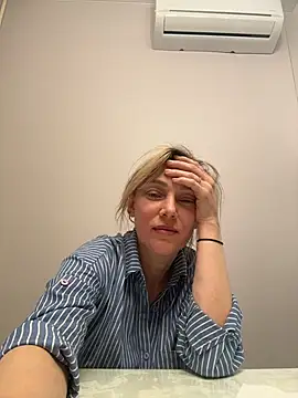 CarmenBlues_ live sex cam