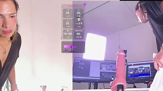 TylerBloom live sex cam