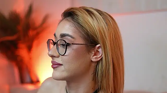 AileenKiss live sex cam