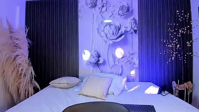 VictoriaMonroee_ live sex cam