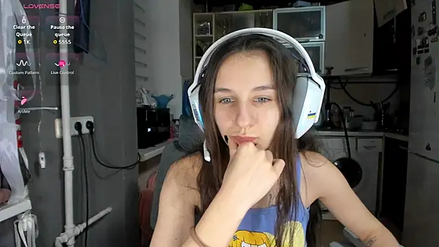 _Nika_Kik live sex cam