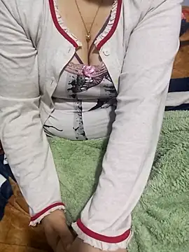 Rouzalinda_1's cam snapshot