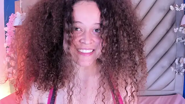 IrinaVoshh_'s cam snapshot