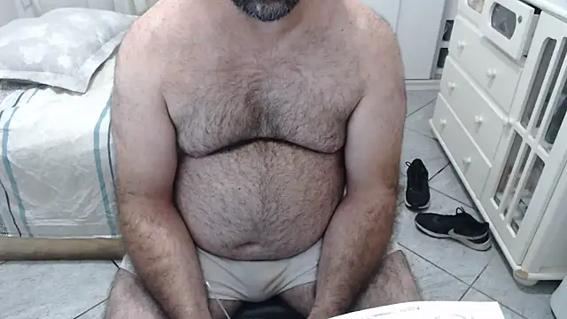 MysterBearMG live sex cam