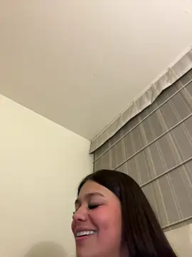 Alyshanon18 live sex cam