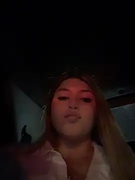 lunablossom_ live sex cam