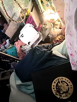 gurlnips live sex cam